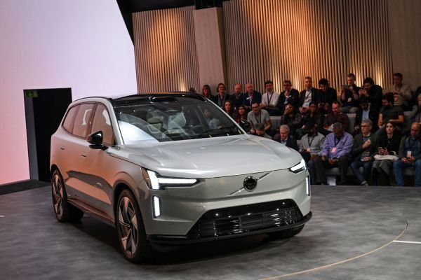 Volvo Cars Tech Fund invests in driver monitoring startup CorrActions